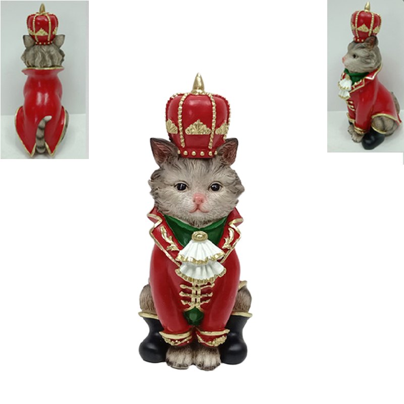 Christmas Resin Cat 8.3x10.5x20.5cm