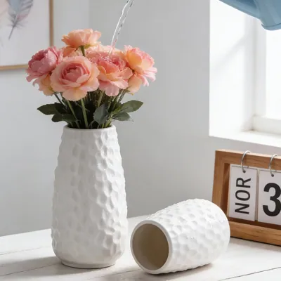 Plastic Vase 10x18cm White
