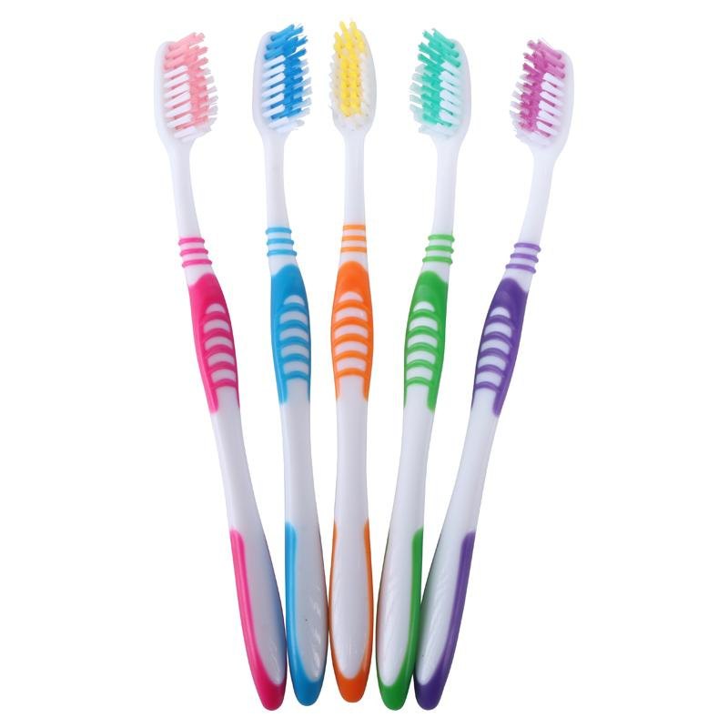 Curved Toothbrushes, Medium Bristles (5 Pack) — photo 2 of 3
