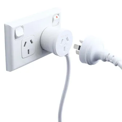 Piggy Back Extension Lead 1 Metre White 240V 10A Max Load 2400W
