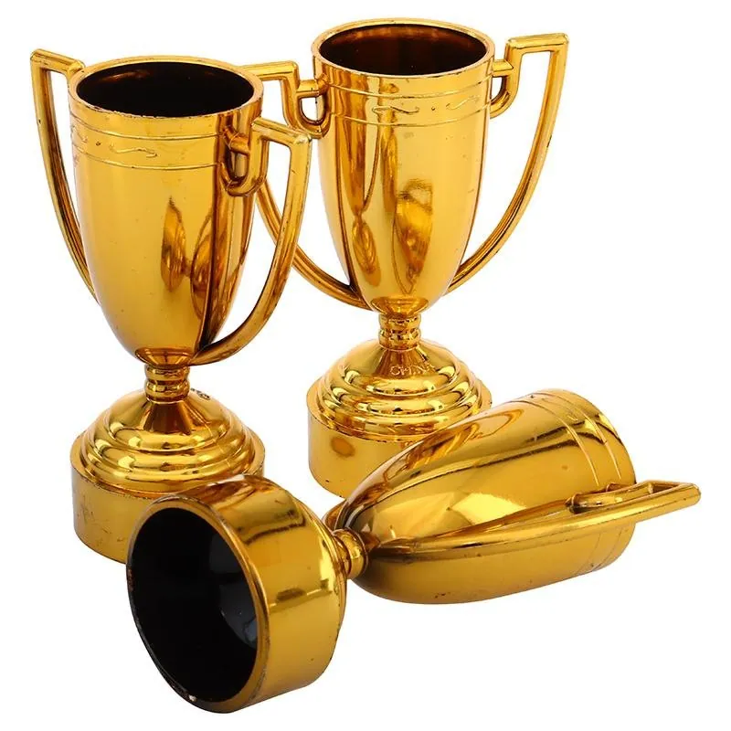 Gold Winners Trophies 3pk 5.5cm X 8cm – image 2