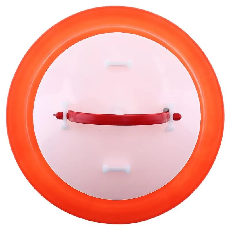 Chicken Water Dispenser with Easy Pull-Up Handle Holds Up To 2.5l 20cm X 22.5cm – image 2