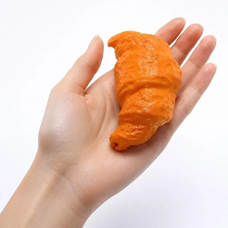 Squishy Squeeze - Bakery Series Croissant - 8cm – image 2
